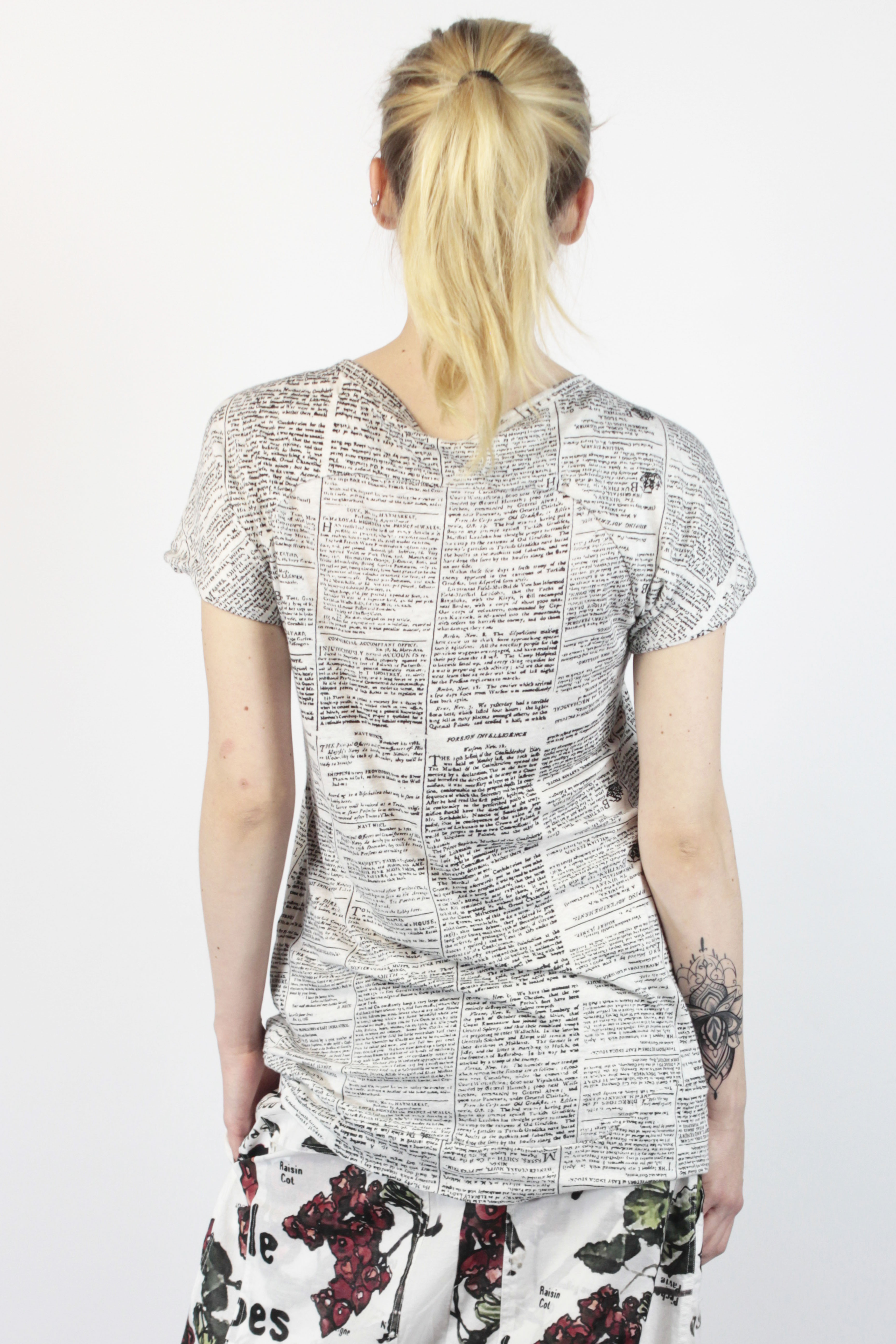 Studiorundholz T恤 Quetsche Print T-Shirt