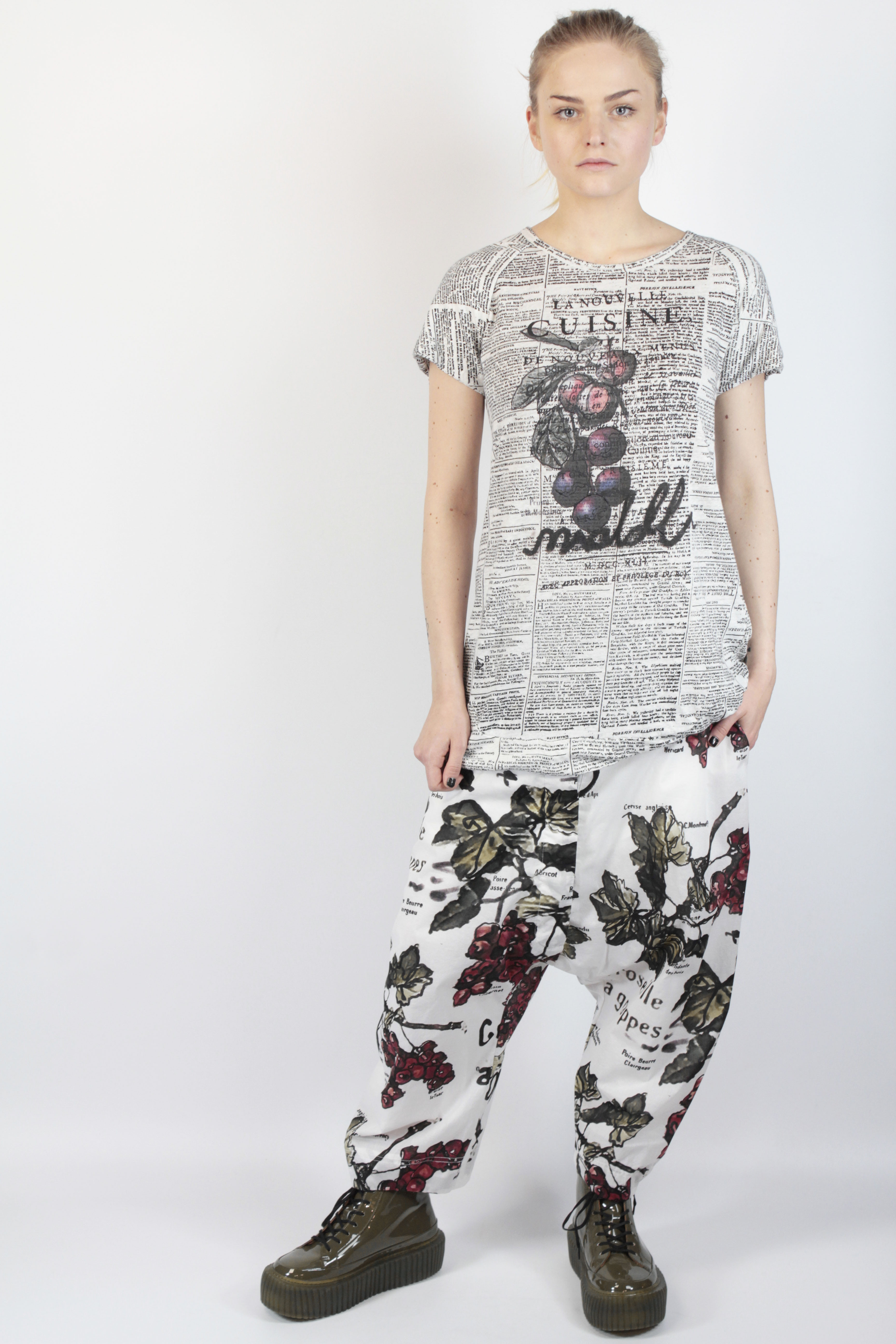 Studiorundholz 티셔츠 Quetsche Print T-Shirt