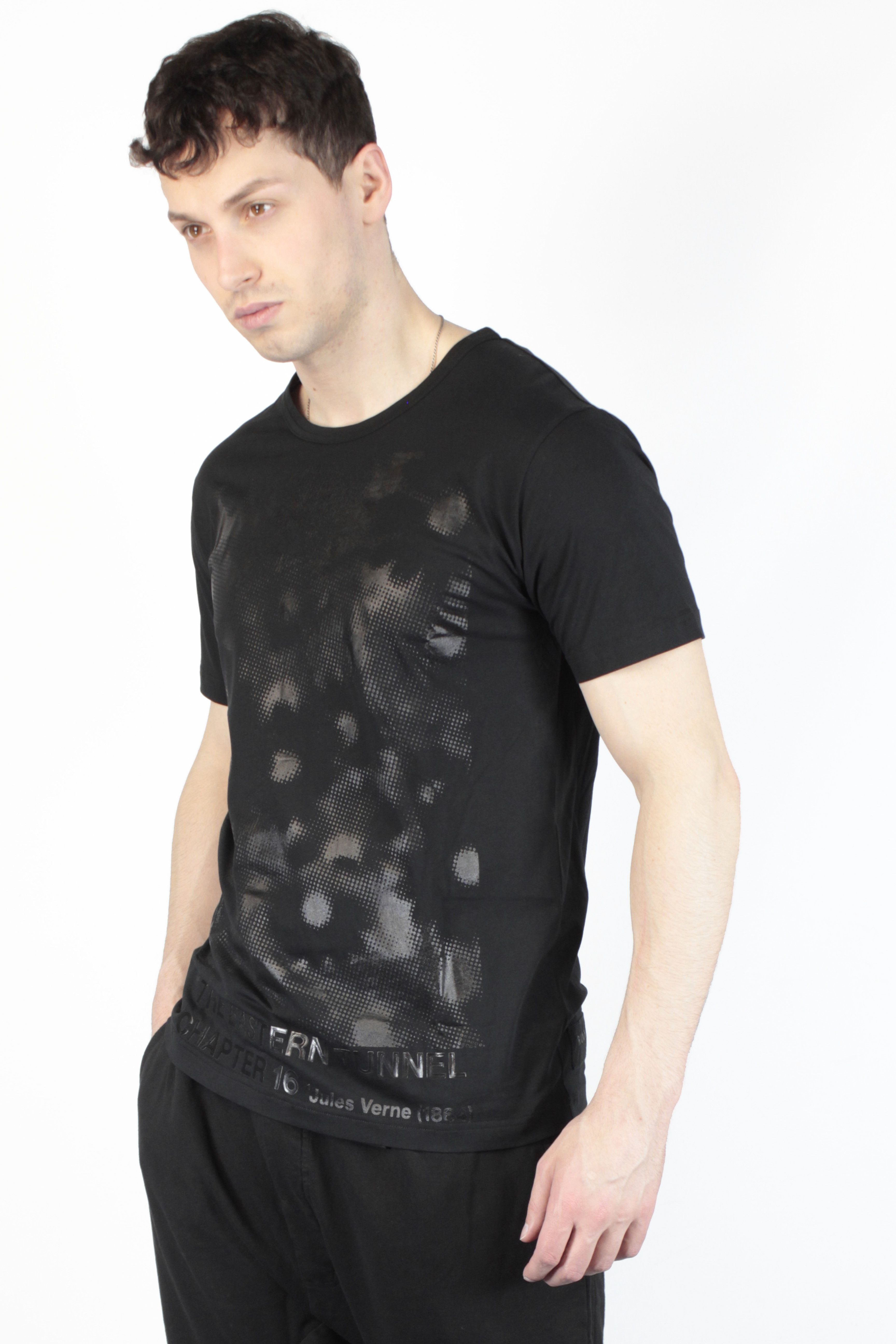 Studiorundholz T恤 Print Dark T-Shirt