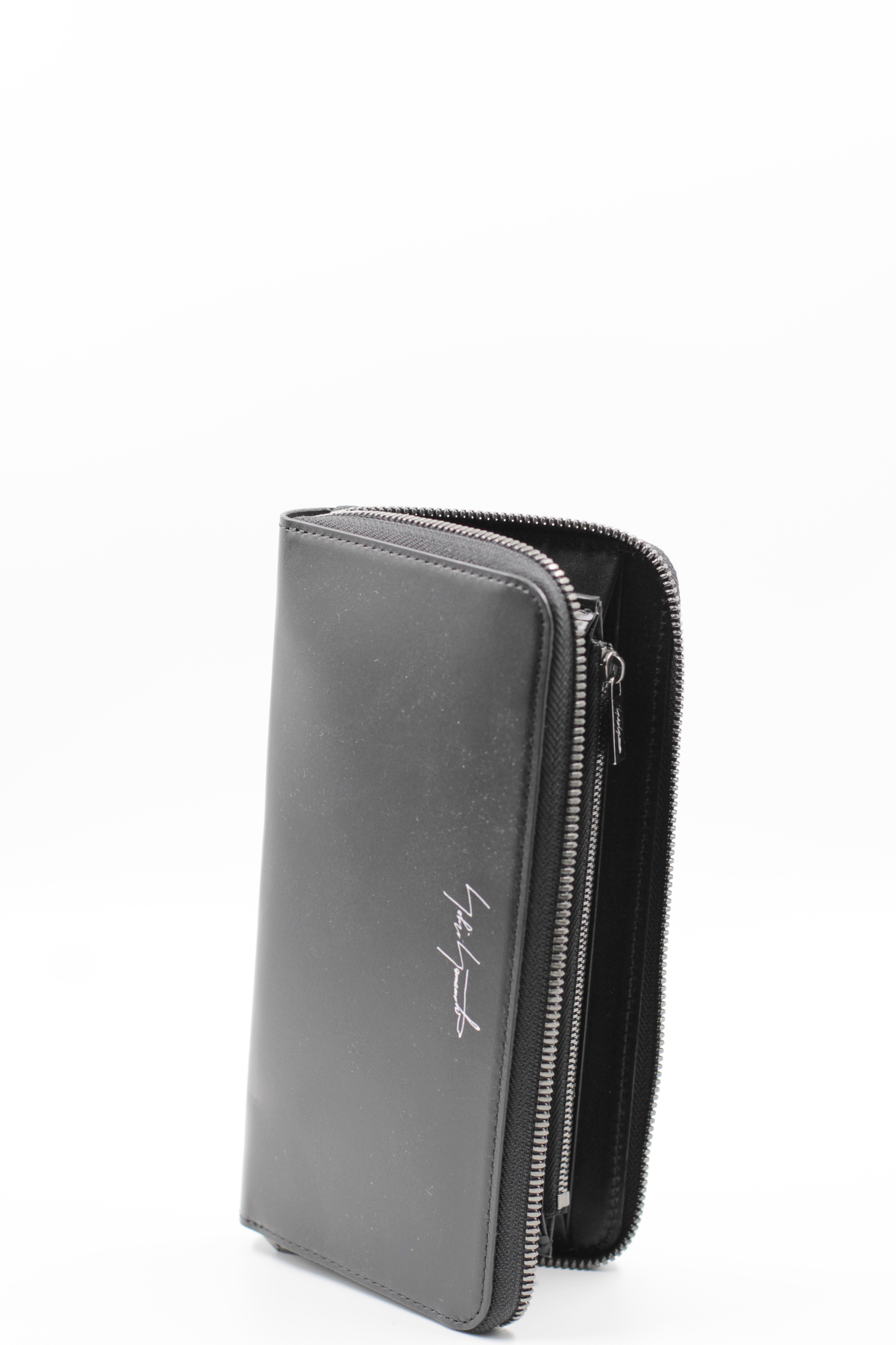 Yohji Yamamoto CARTERAS Round Zipper Wallet