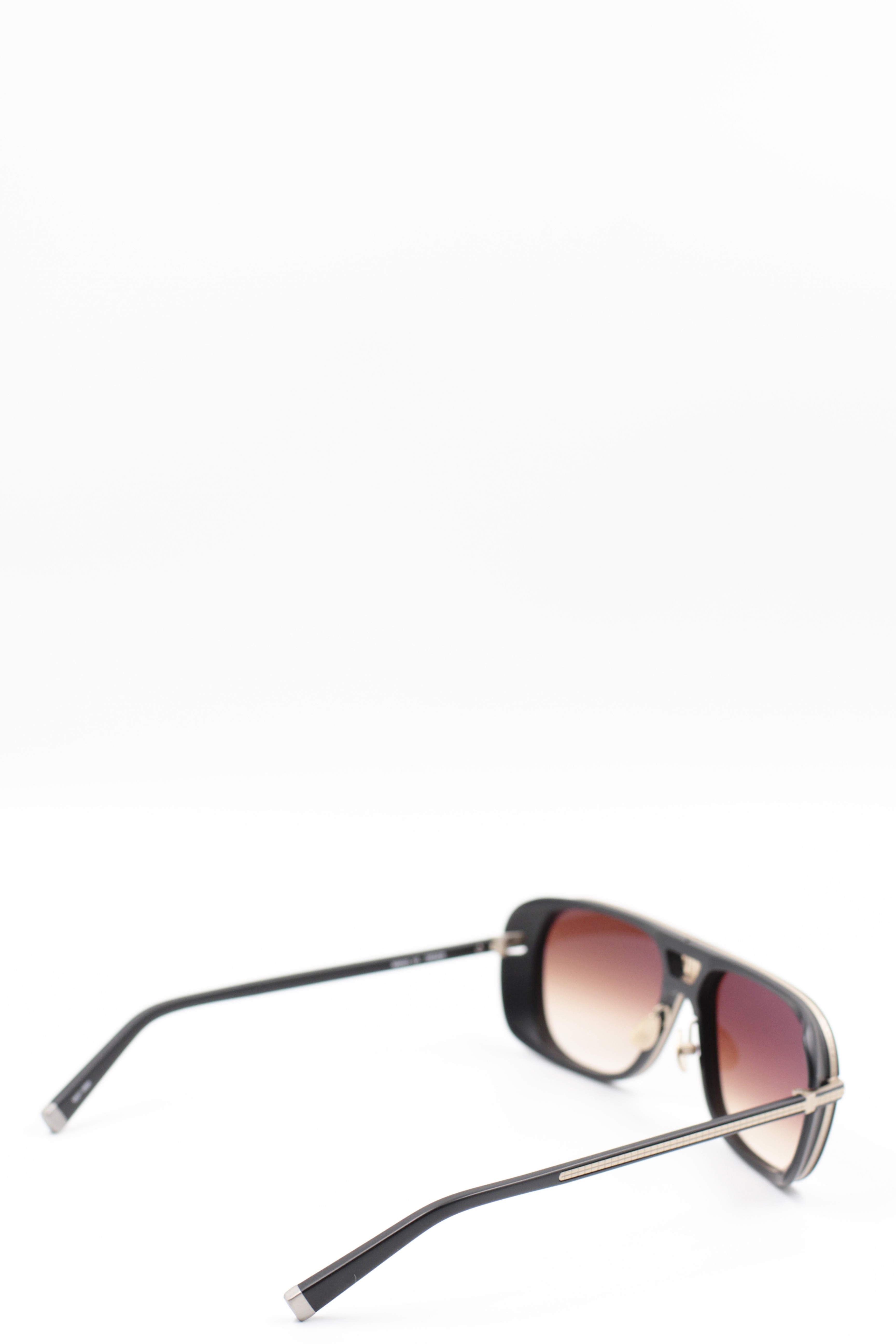Matsuda Eyewear Lunettes de soleil Aviator Mat Sunglasses