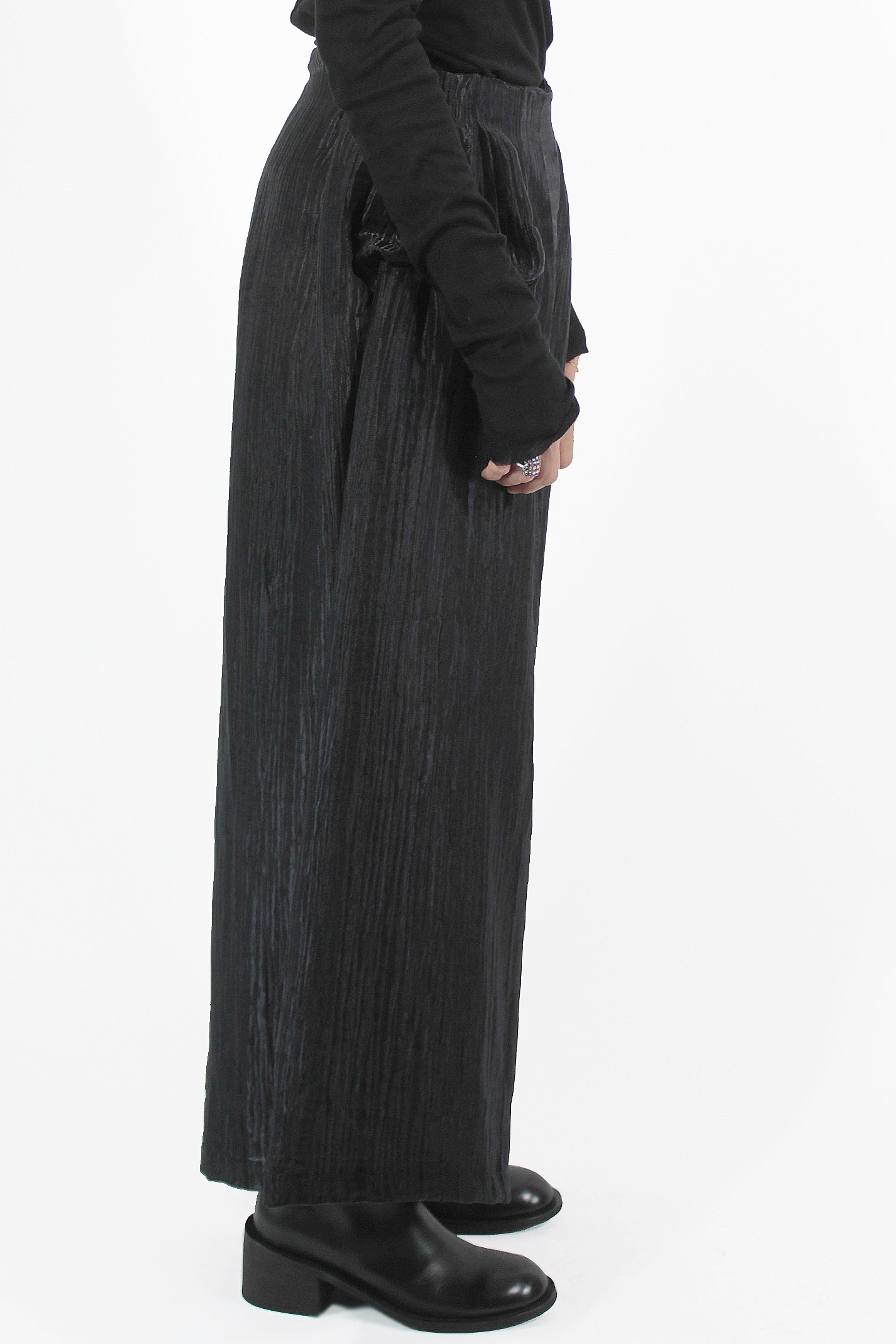 UN-NAMABLE HOSE Davi Pleats Pants