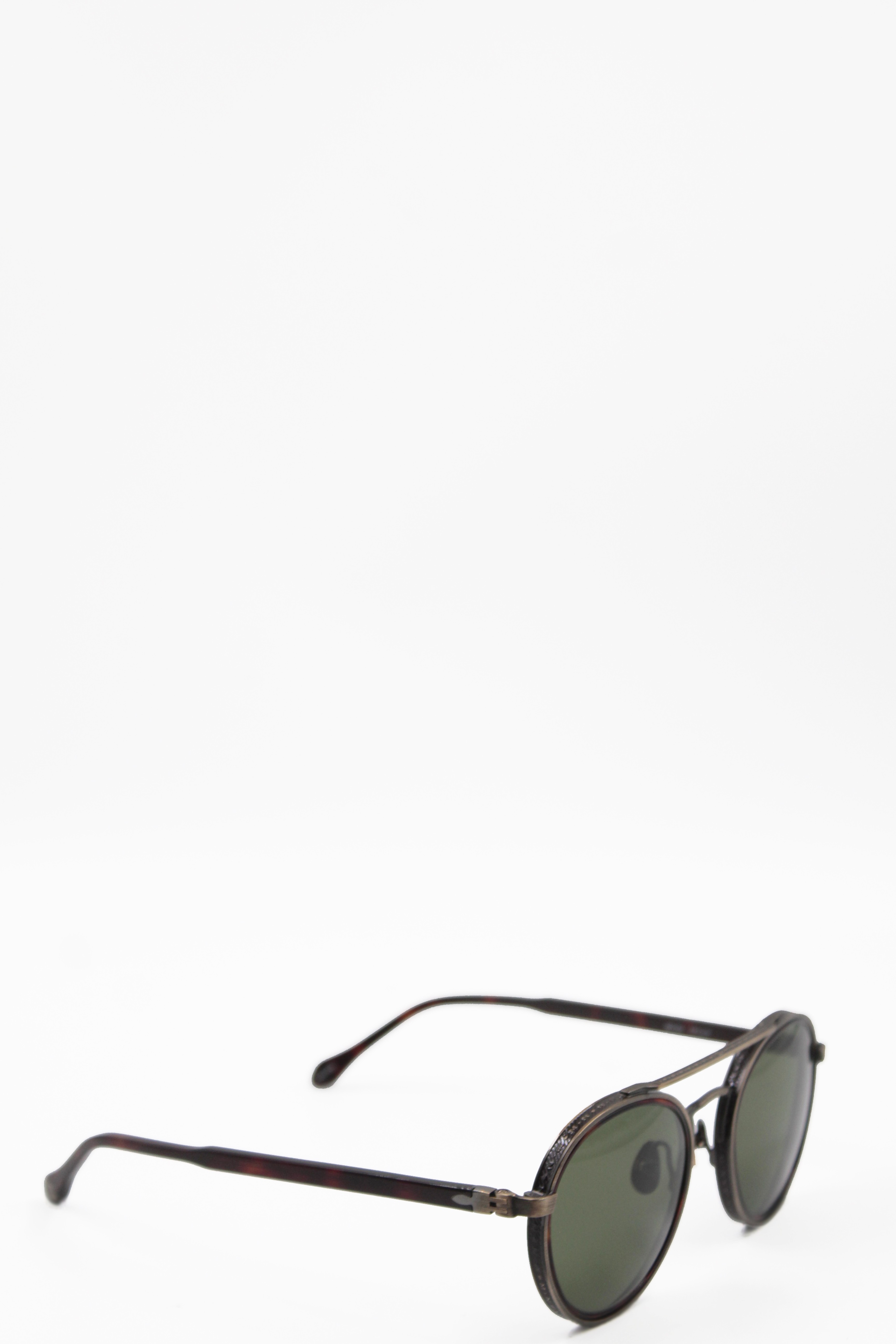 Matsuda Eyewear Sunglasses Almost B Aviator Sunglasses