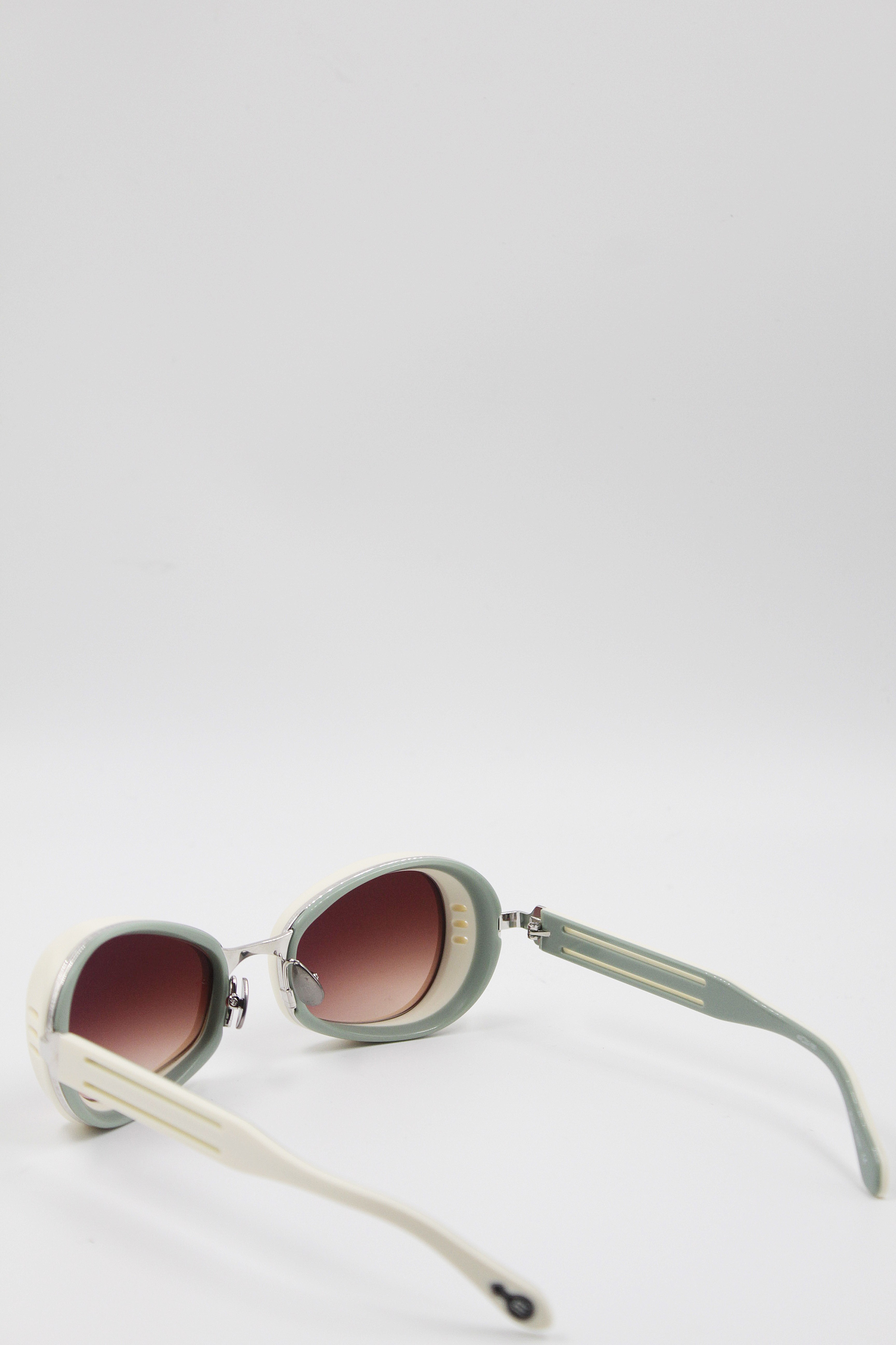 Matsuda Eyewear 太阳眼镜 Palladium Oval Sungalsses