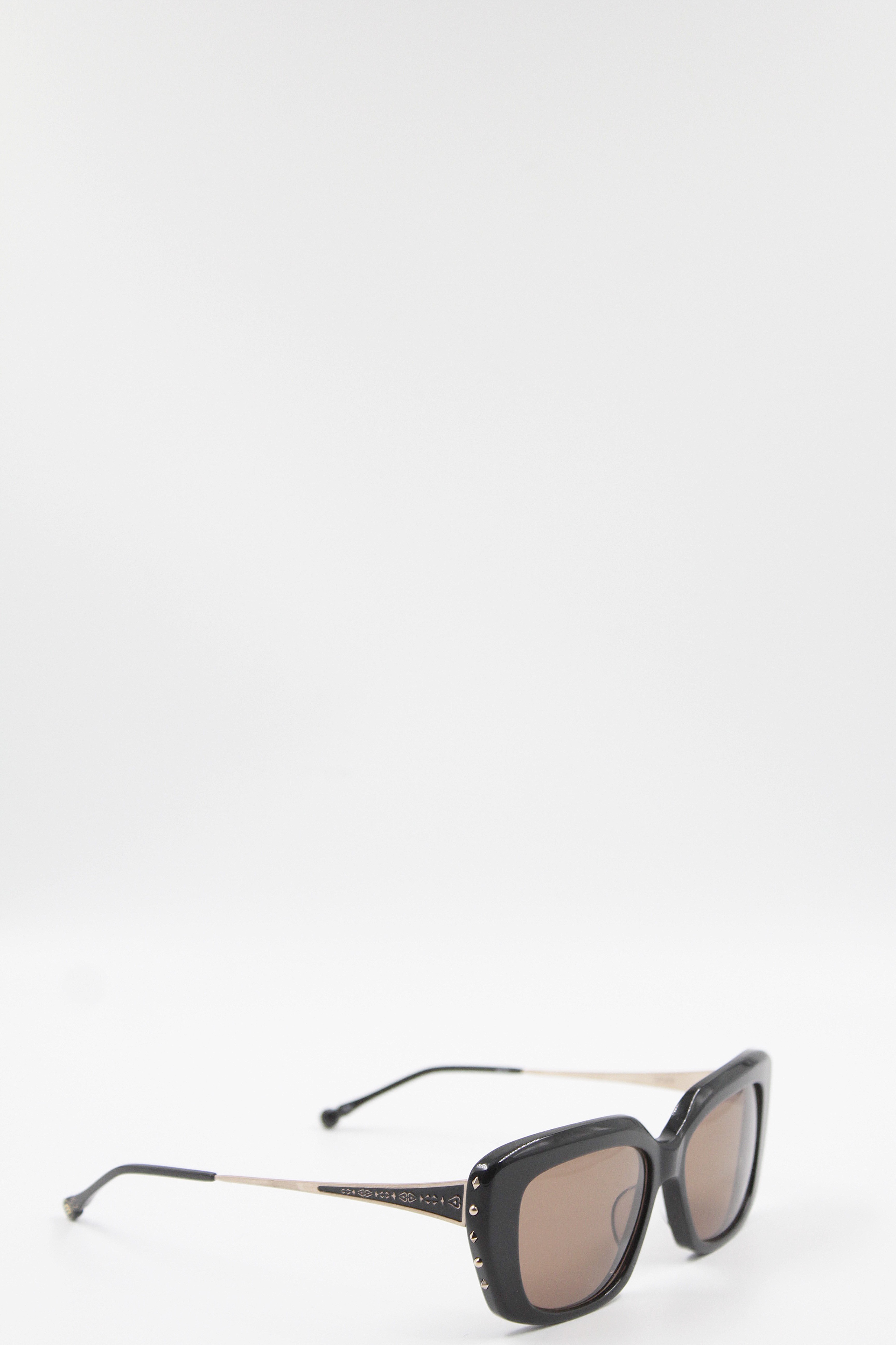 Matsuda Eyewear 妇人 Flattering Cloves Sunglasses