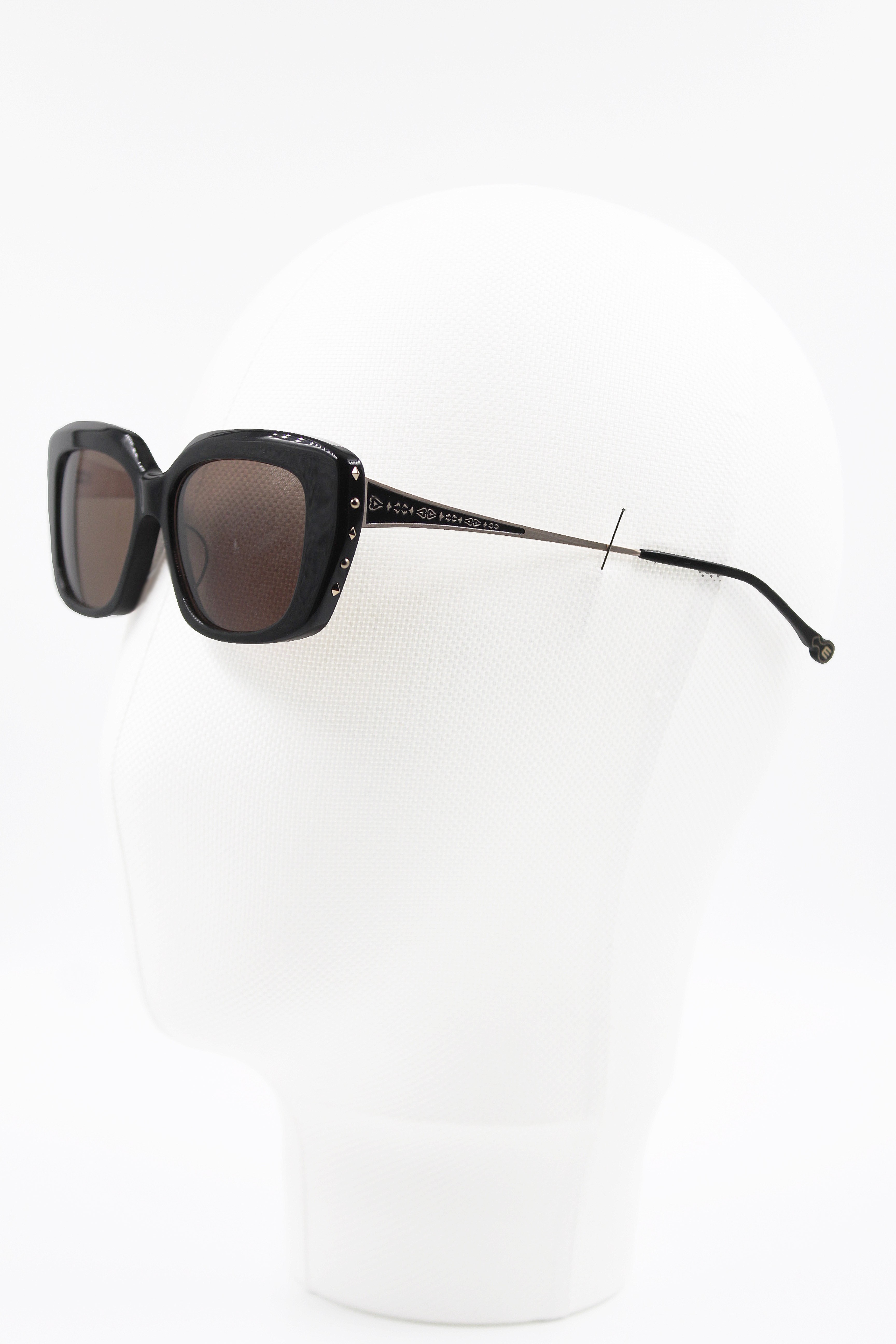 Matsuda Eyewear 여성 Flattering Cloves Sunglasses