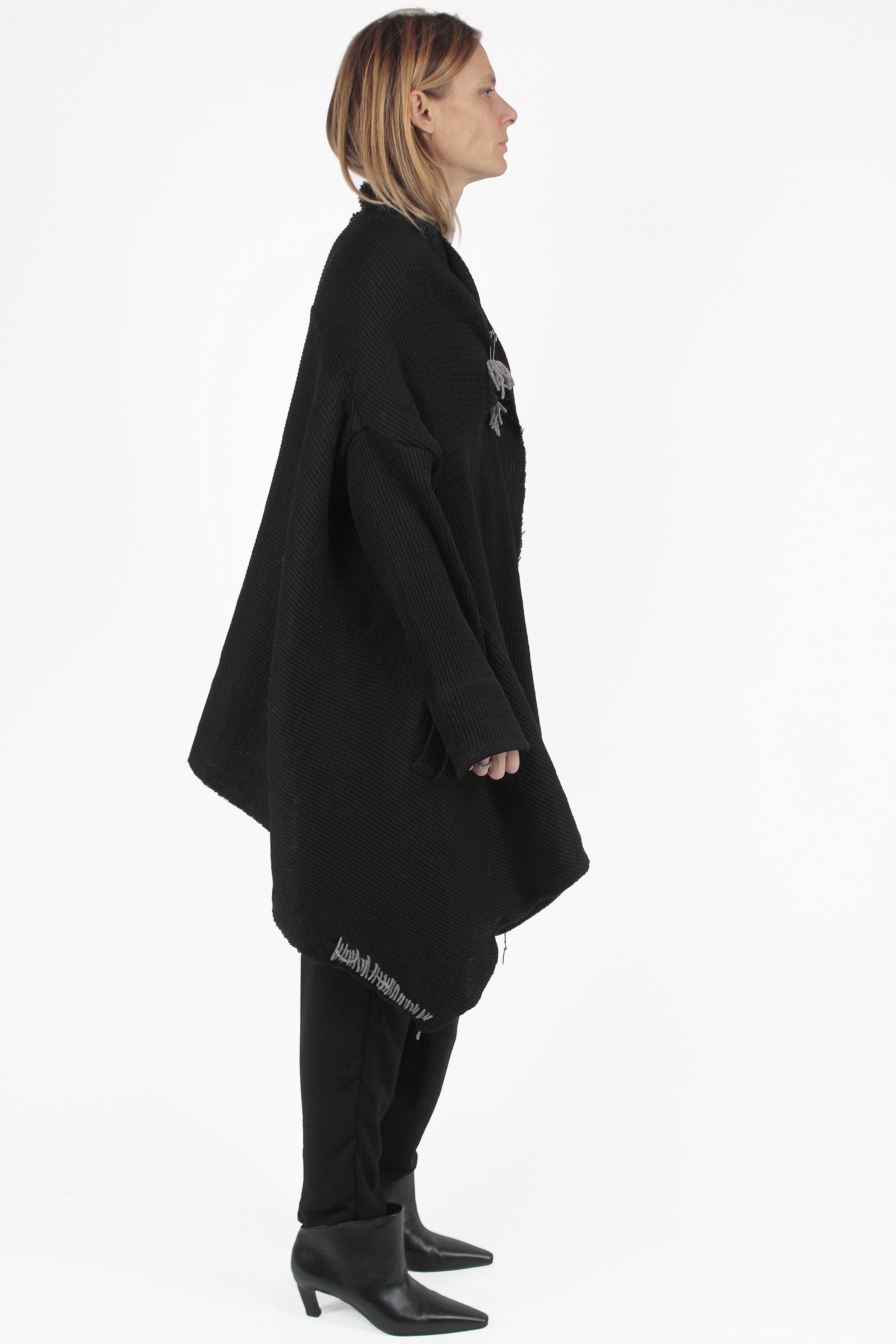 UN-NAMABLE MANTEL Kage Open Coat