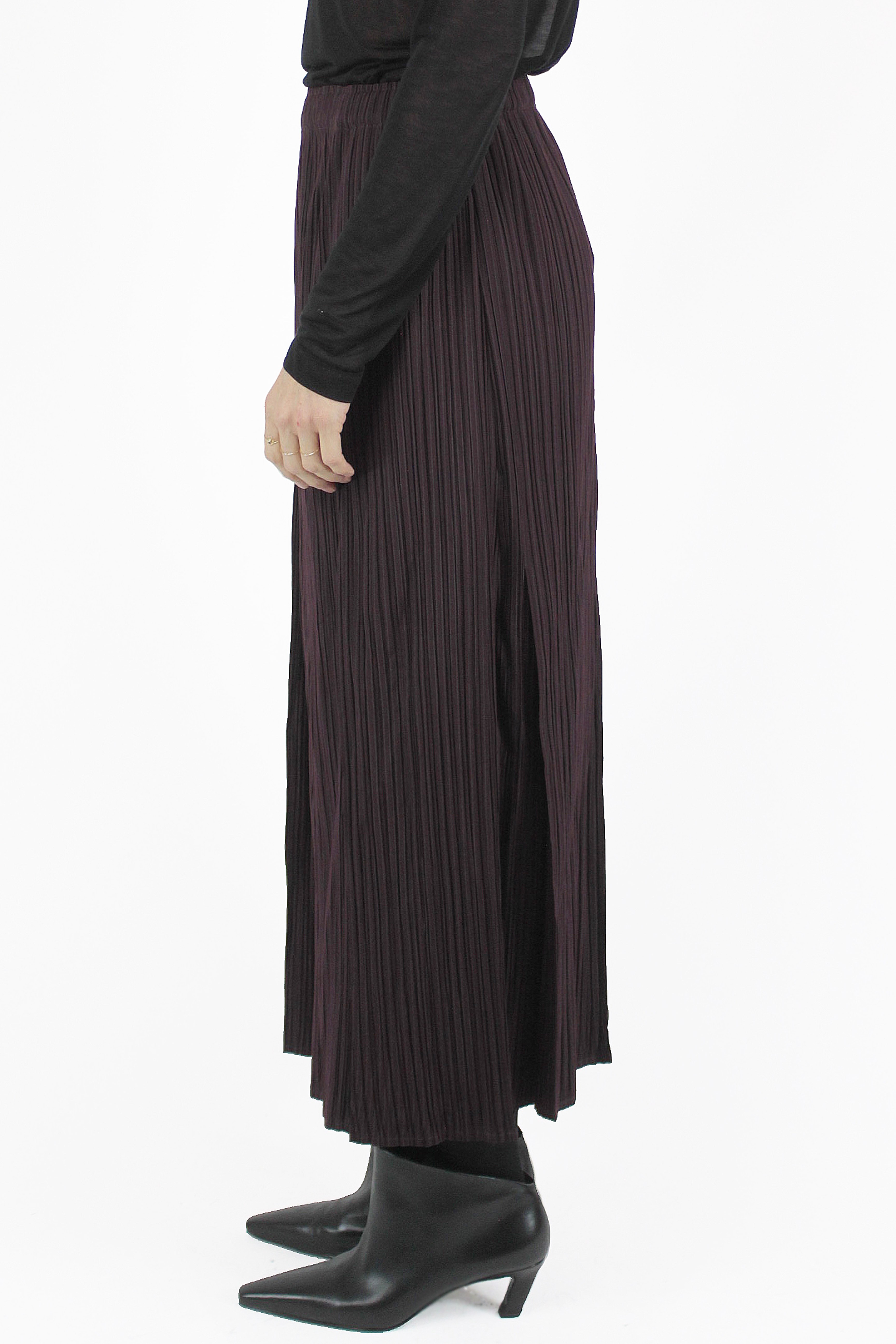 Gongding Design JUPES Pleated Maxi B Skirt