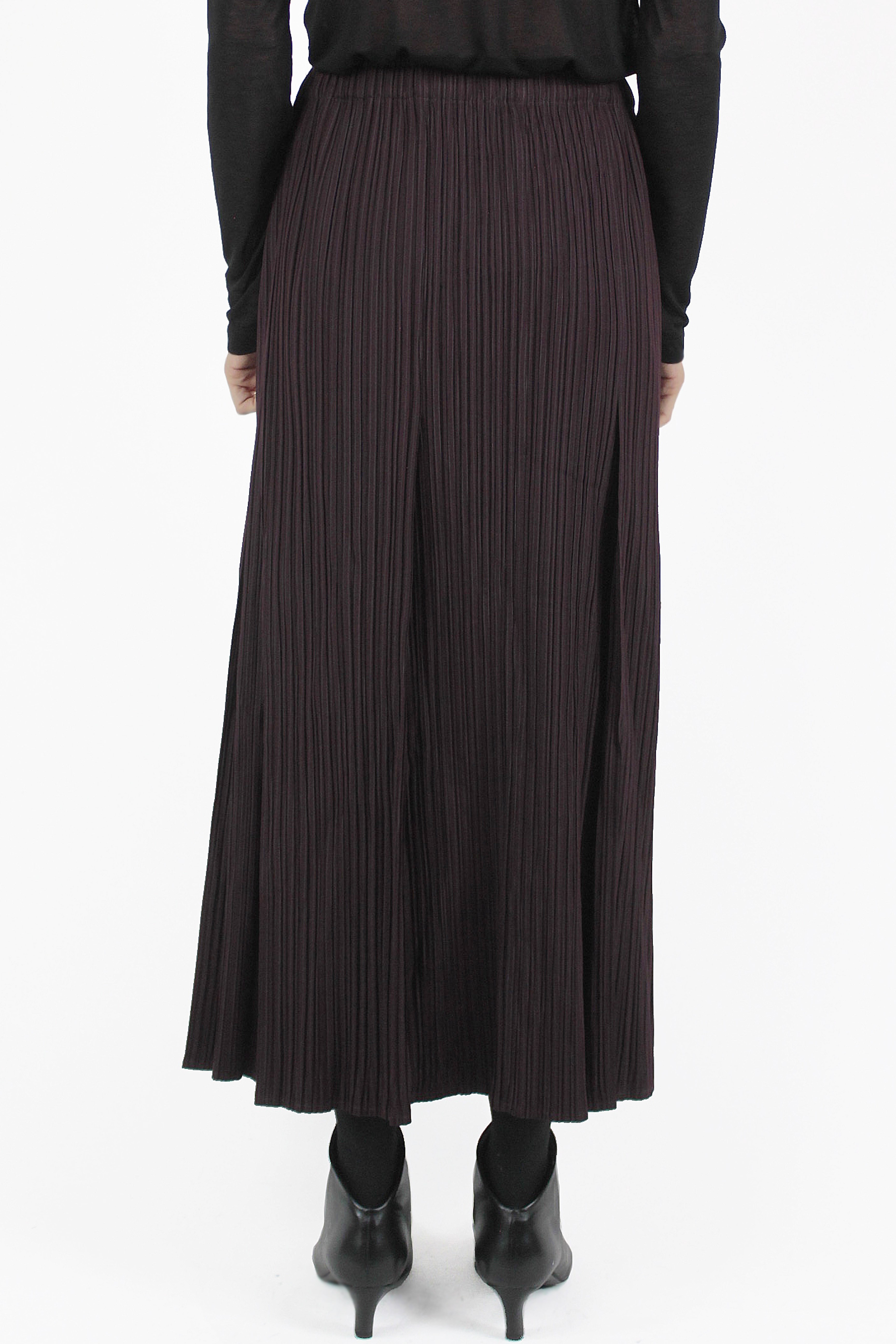 Gongding Design ROCKE Pleated Maxi B Skirt
