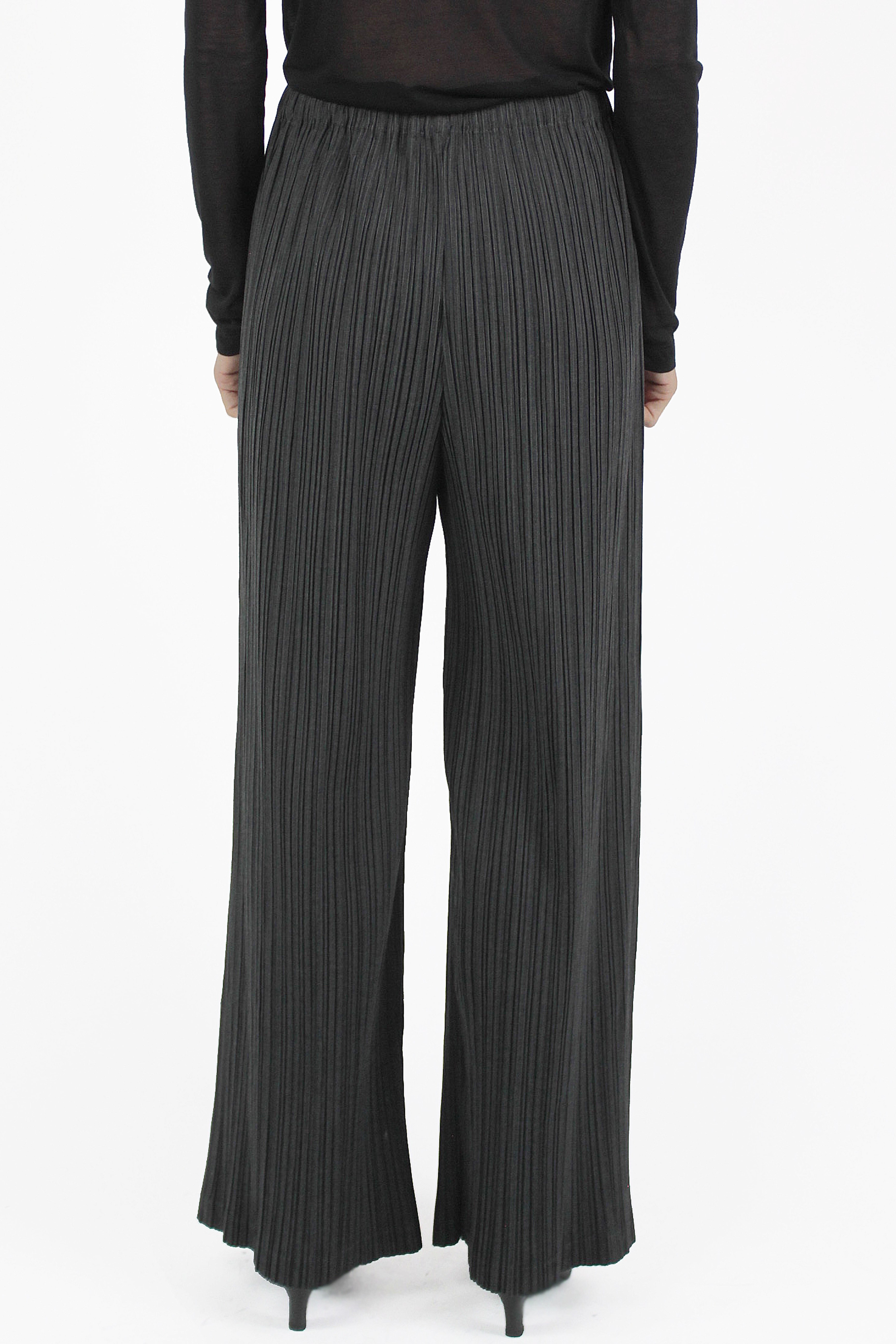 Gongding Design HOSE Pleats Straight Trousers