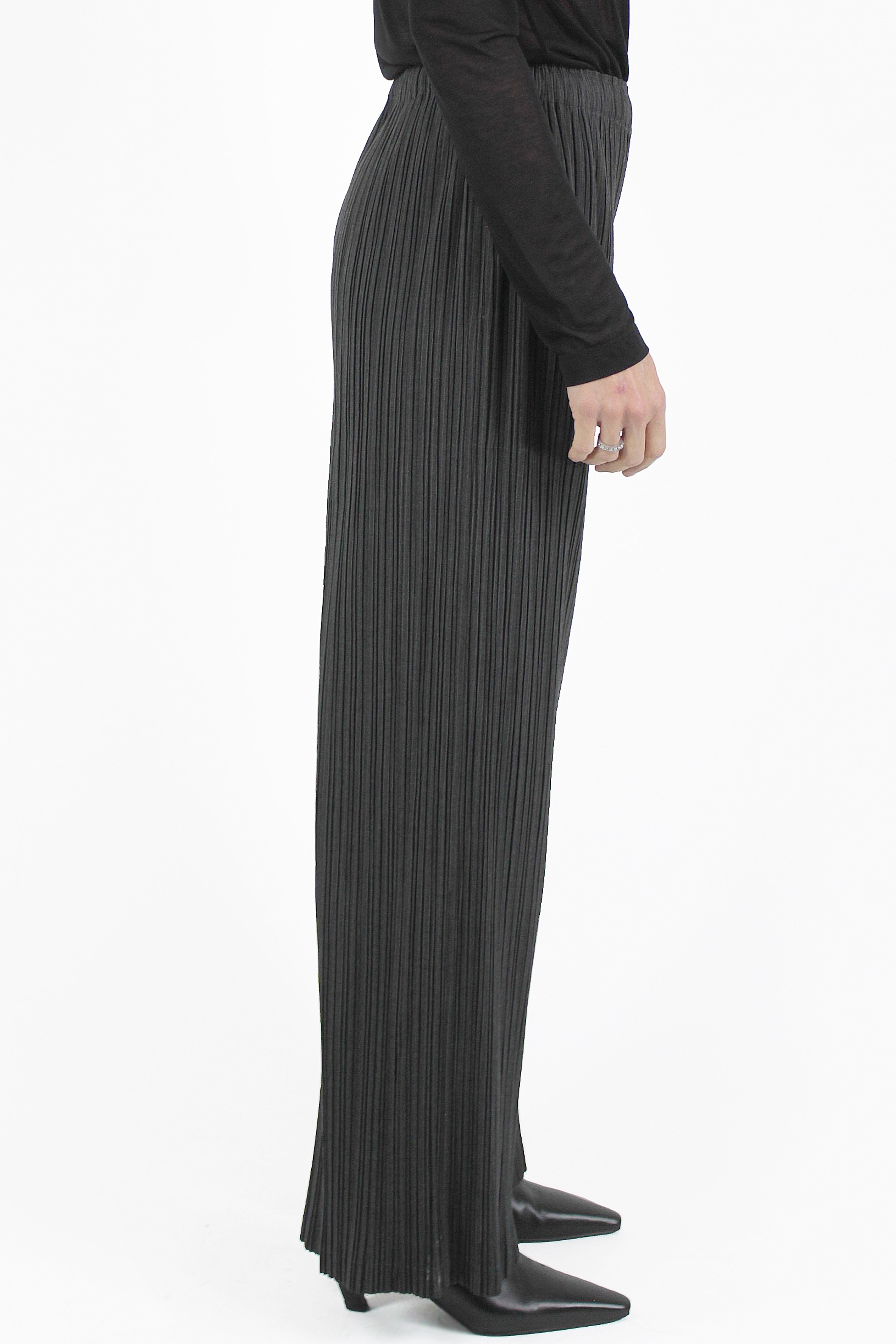 Gongding Design HOSE Pleats Straight Trousers