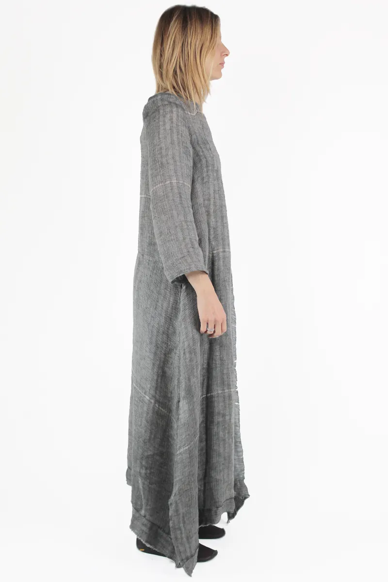 UN-NAMABLE 옷 Astride Open Dress