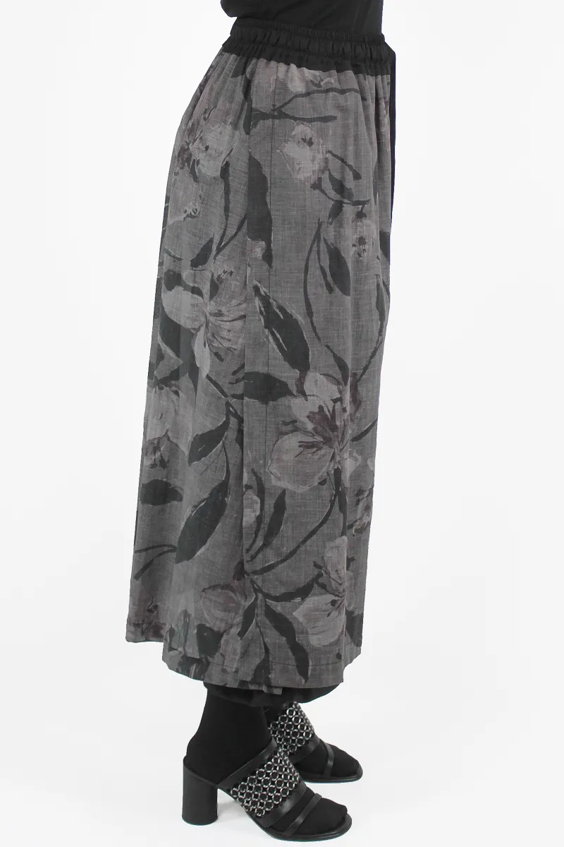 Giovanni Cavagna HOSE Cropped Over Pants