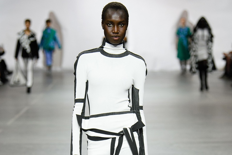 Issey Miyake Revolutionary Style by Satoshi Kondo